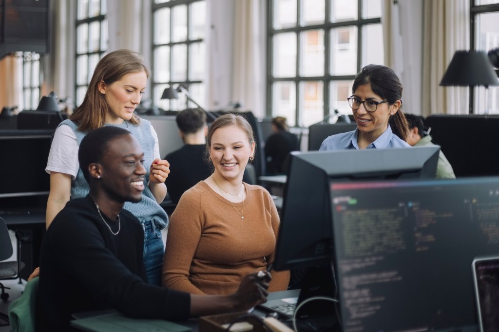 What Is Employee Relations? Building Positive Workplace Relationships That Drive&nbsp;Success